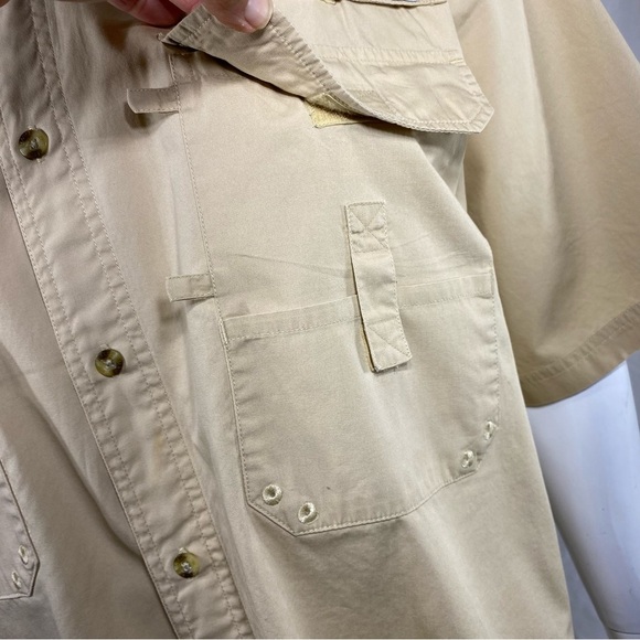 Magellan Sportswear Men’s Cargo Pocket Vented Back Fishing Button Down - Picture 8 of 12